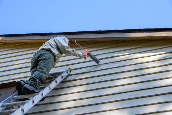 Cost of Vinyl Siding Caulk Repair in Santa Fe