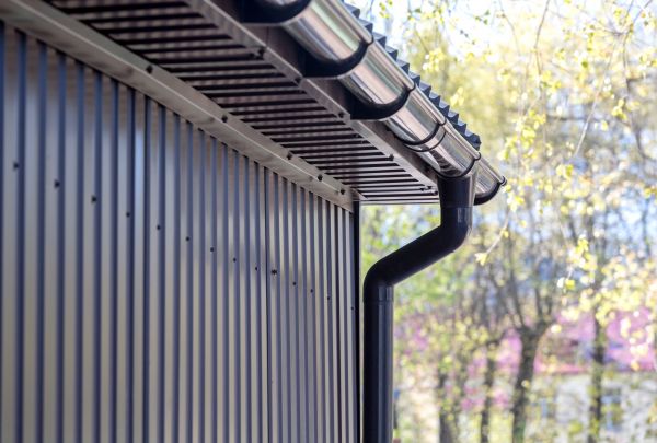 Sheet Metal Siding Repair in Santa Fe