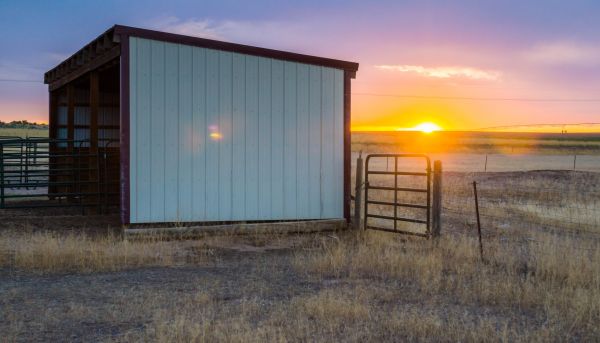Pole Building Siding Service in Santa Fe